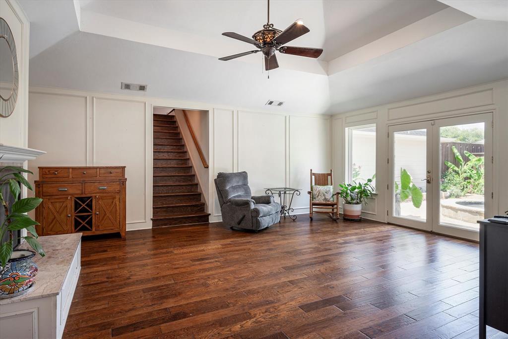 1307 Stonewood Drive Property Photo 6