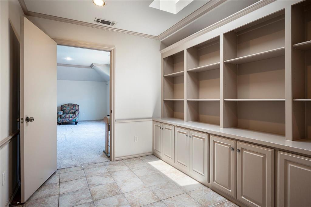 1307 Stonewood Drive Property Photo 25