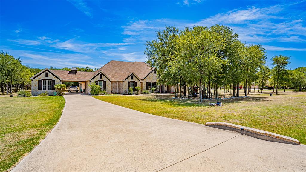 345 Sugartree Circle Property Photo 1