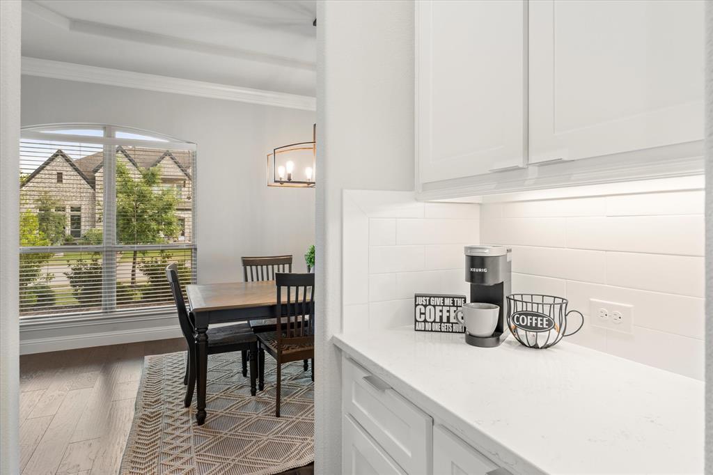 1641 Cypress Lake Lane Property Photo 7