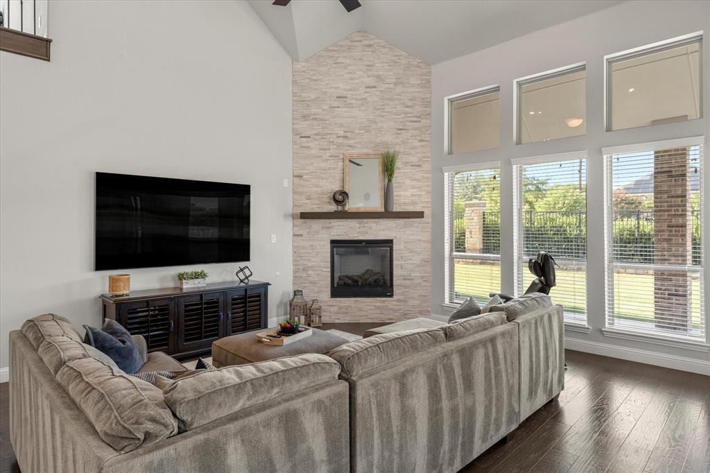 1641 Cypress Lake Lane Property Photo 12