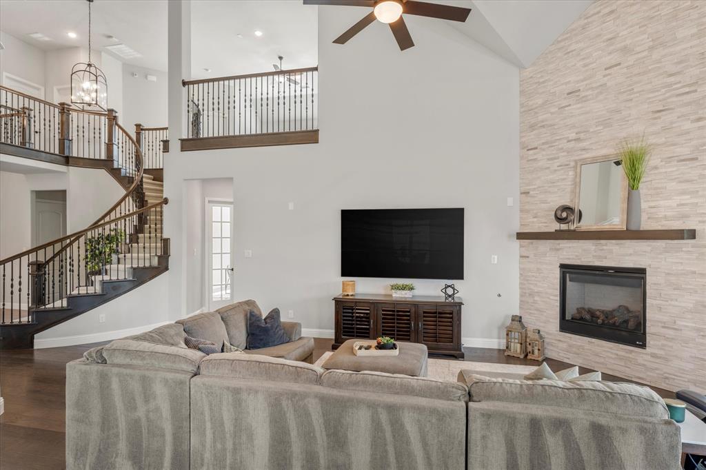 1641 Cypress Lake Lane Property Photo 13