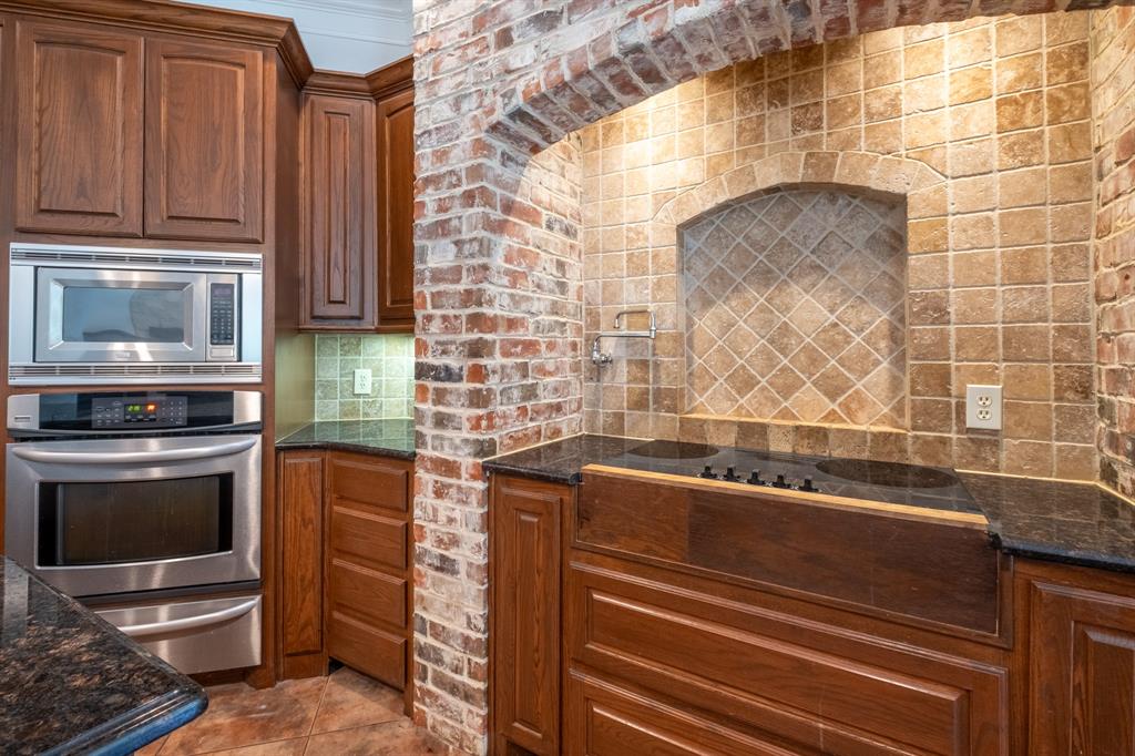 3851 Angela Court Property Photo 15