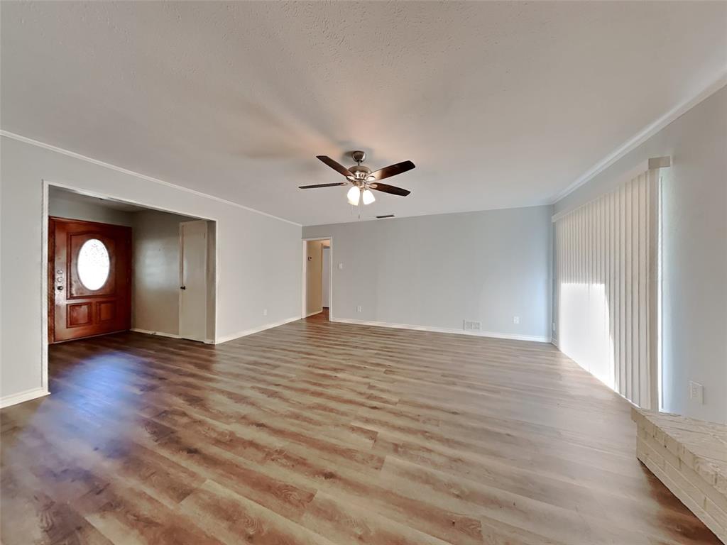 13456 Spring Grove Avenue Property Photo 4
