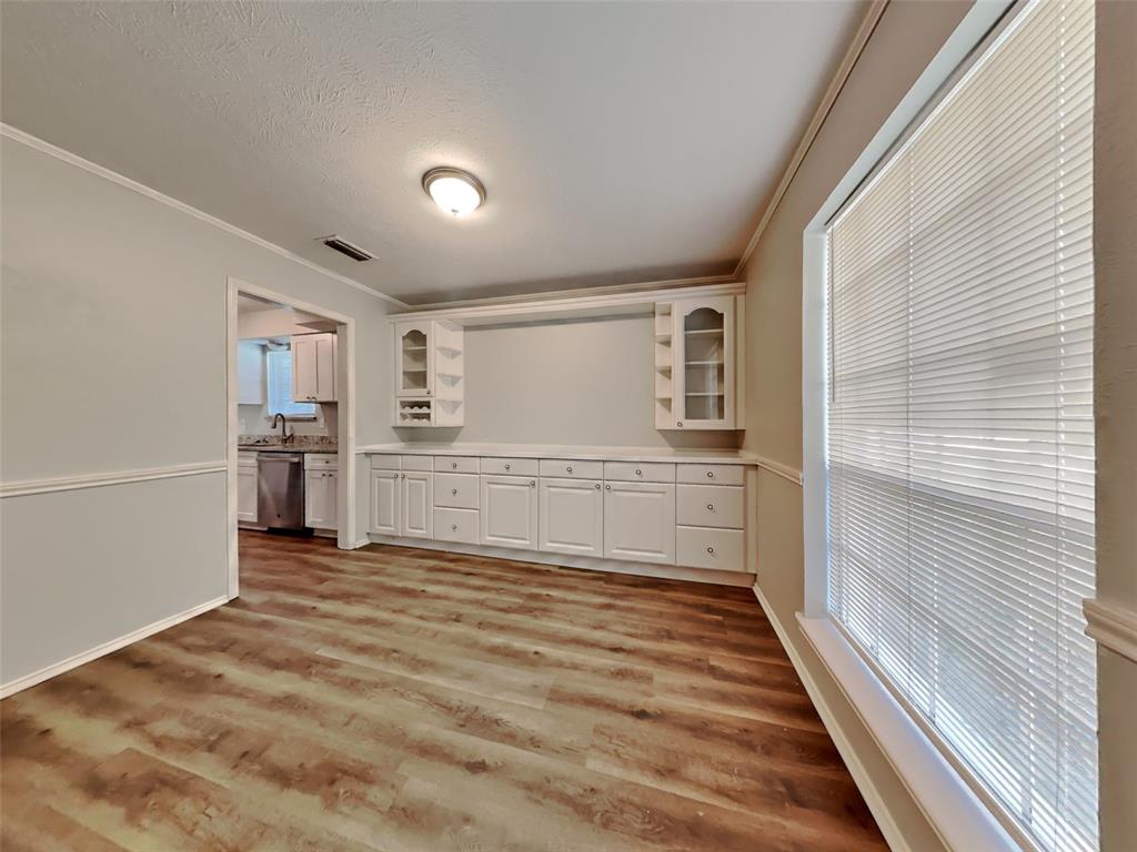 13456 Spring Grove Avenue Property Photo 8