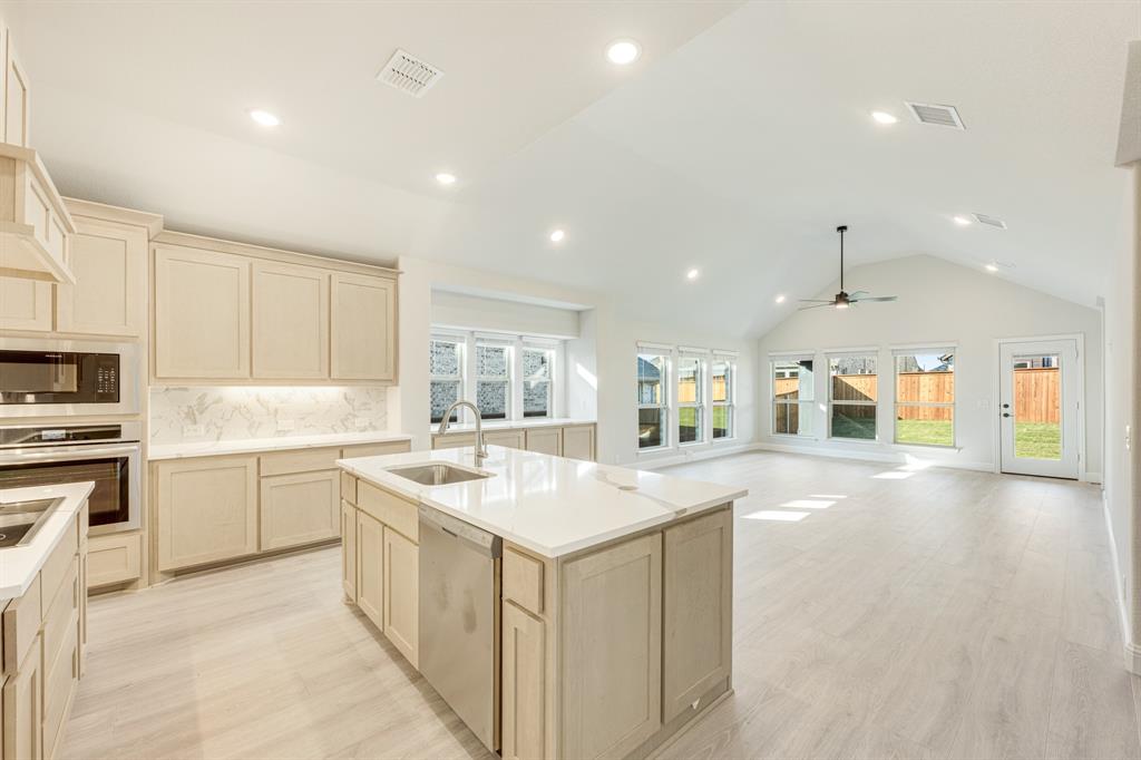 51 Osprey Street Property Photo 10