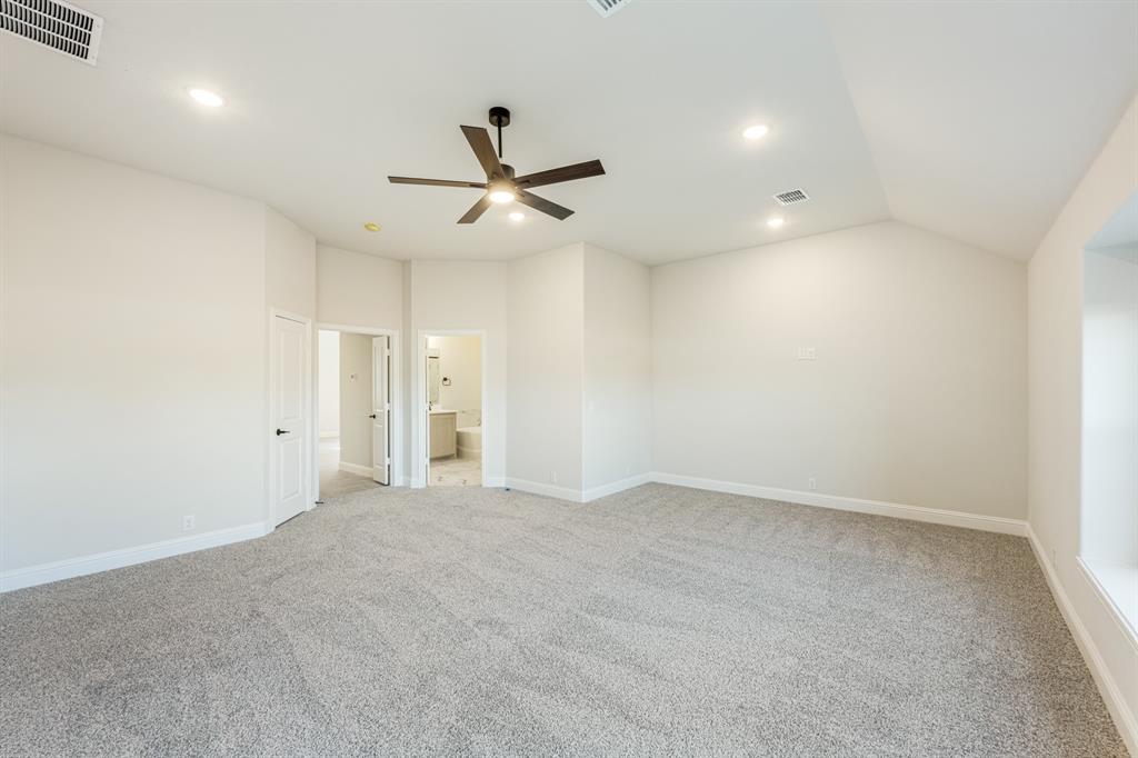 51 Osprey Street Property Photo 23
