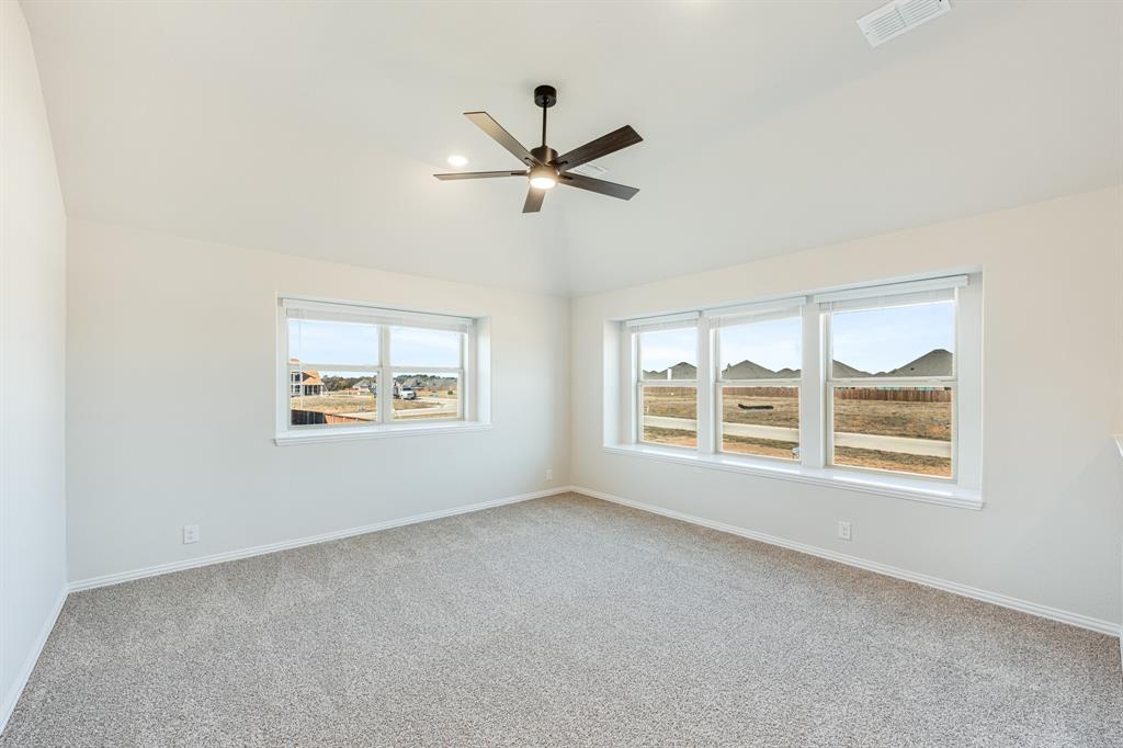 51 Osprey Street Property Photo 31
