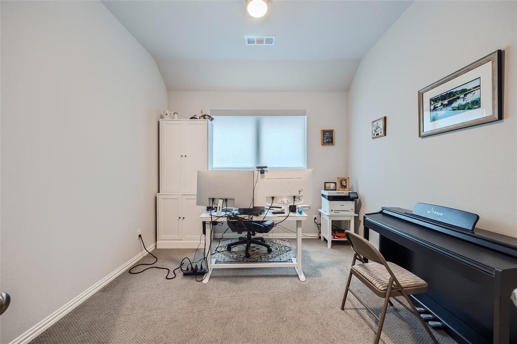 6029 Mapleshade Way Property Photo 7