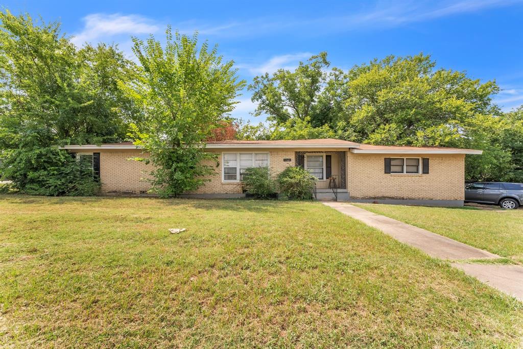 5512 Meadowbrook Drive Property Photo 1