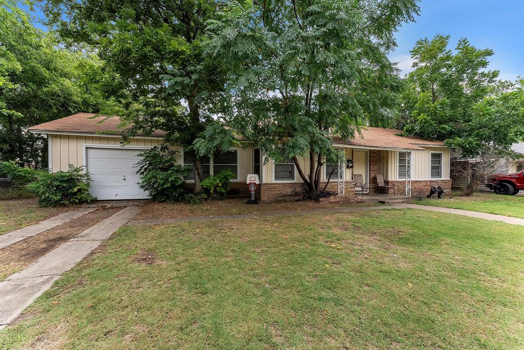 405 Lanola Court Property Photo