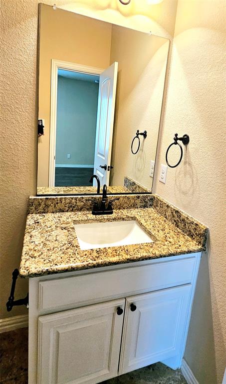 14229 Alis Lane Property Photo 25