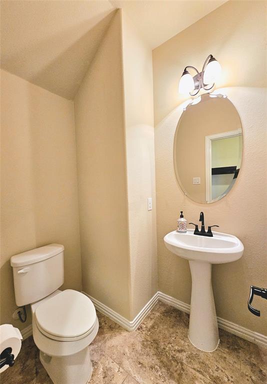 14229 Alis Lane Property Photo 33
