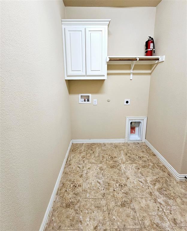 14229 Alis Lane Property Photo 34