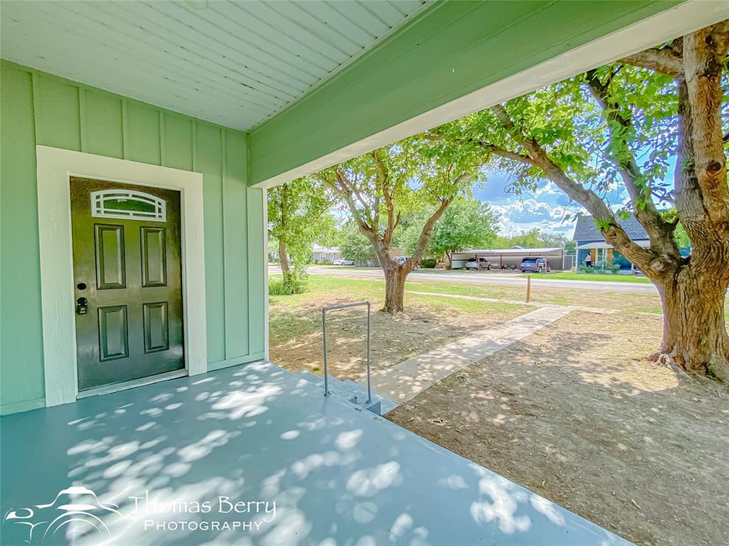 441 Race Street Property Photo 1