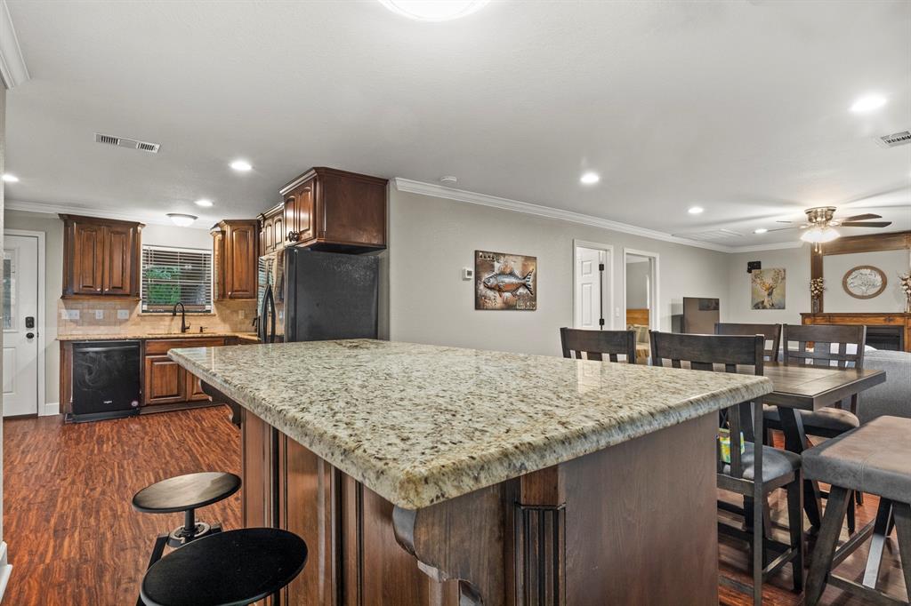 160 Summitt Drive Property Photo 10