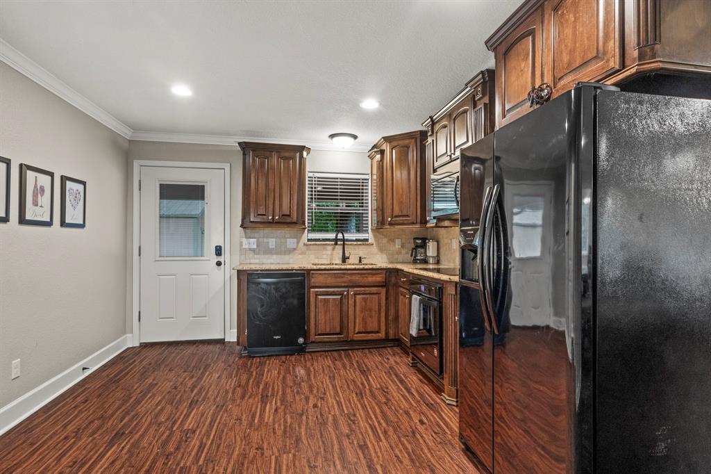 160 Summitt Drive Property Photo 11