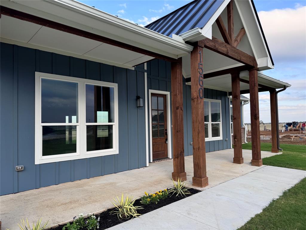 1560 Dixie Estates Way Property Photo 3