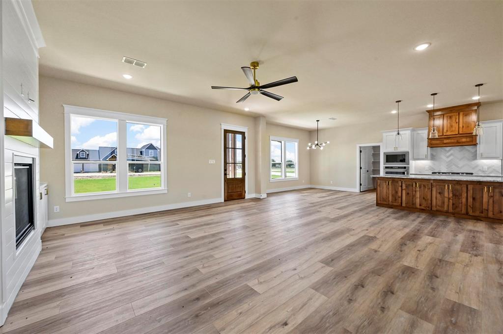 1560 Dixie Estates Way Property Photo 6