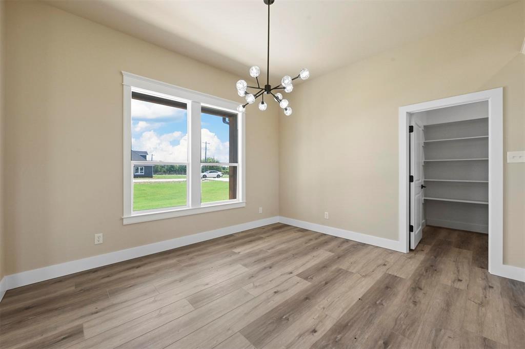 1560 Dixie Estates Way Property Photo 8