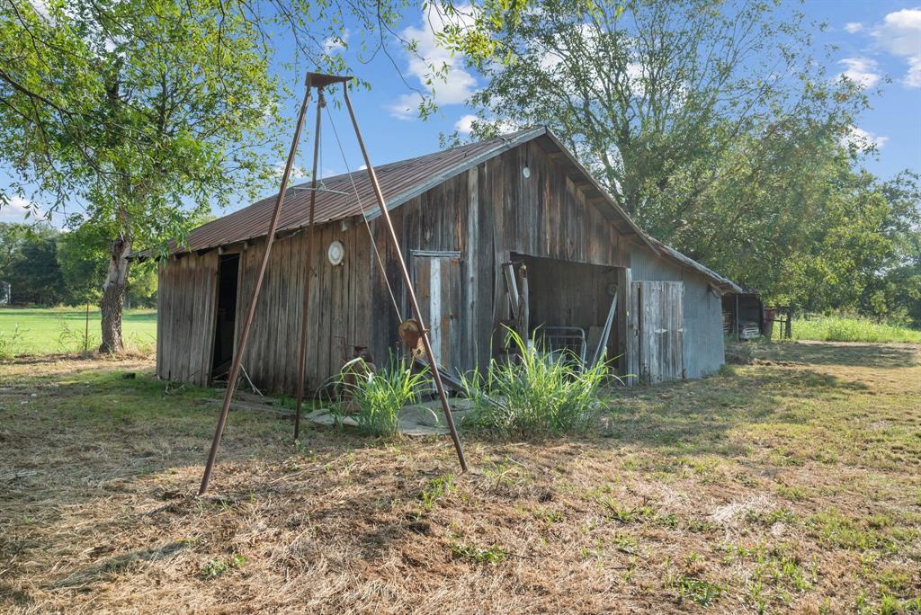 2296 County Road 290 Property Photo 37