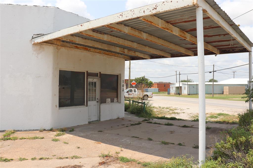 102 Lubbock Street Property Photo 3