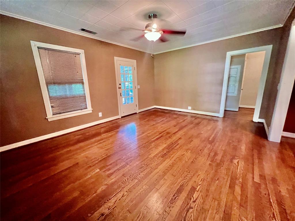 531 S Dallas Avenue Property Photo 6