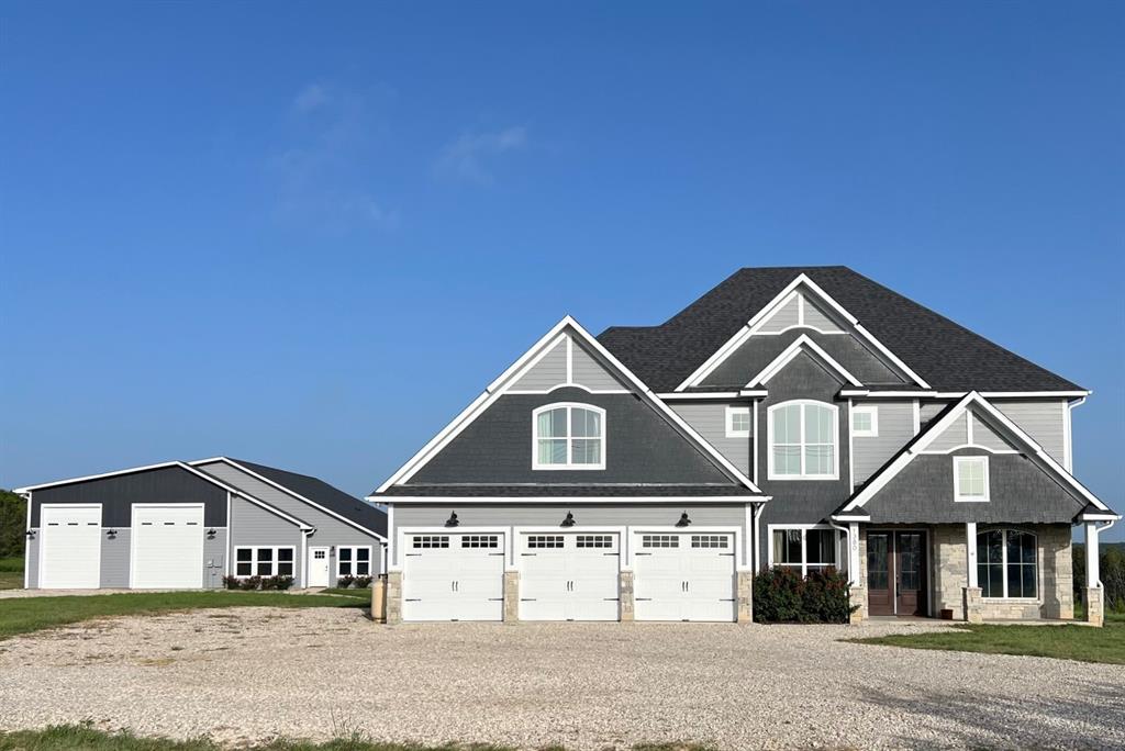 1380 Skyline Drive Property Photo 1