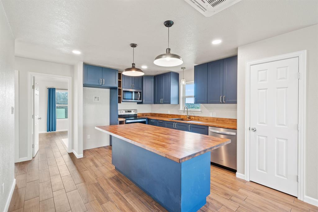 1380 Skyline Drive Property Photo 30