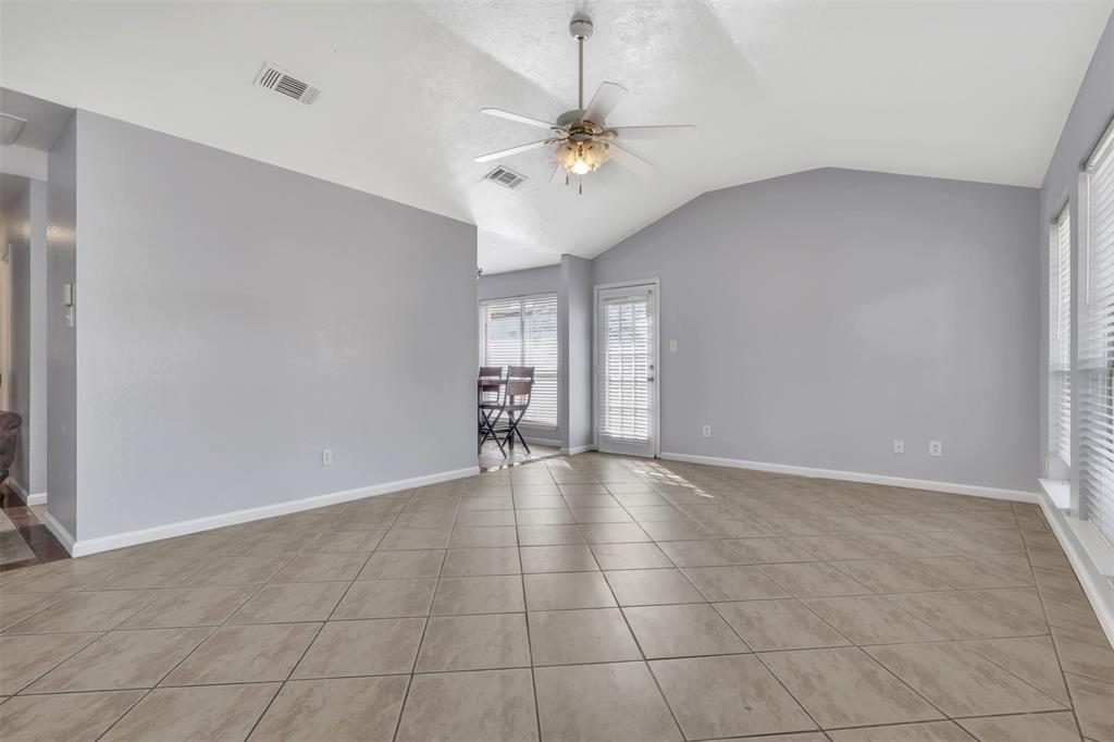 9219 Crimnson Court Property Photo 4