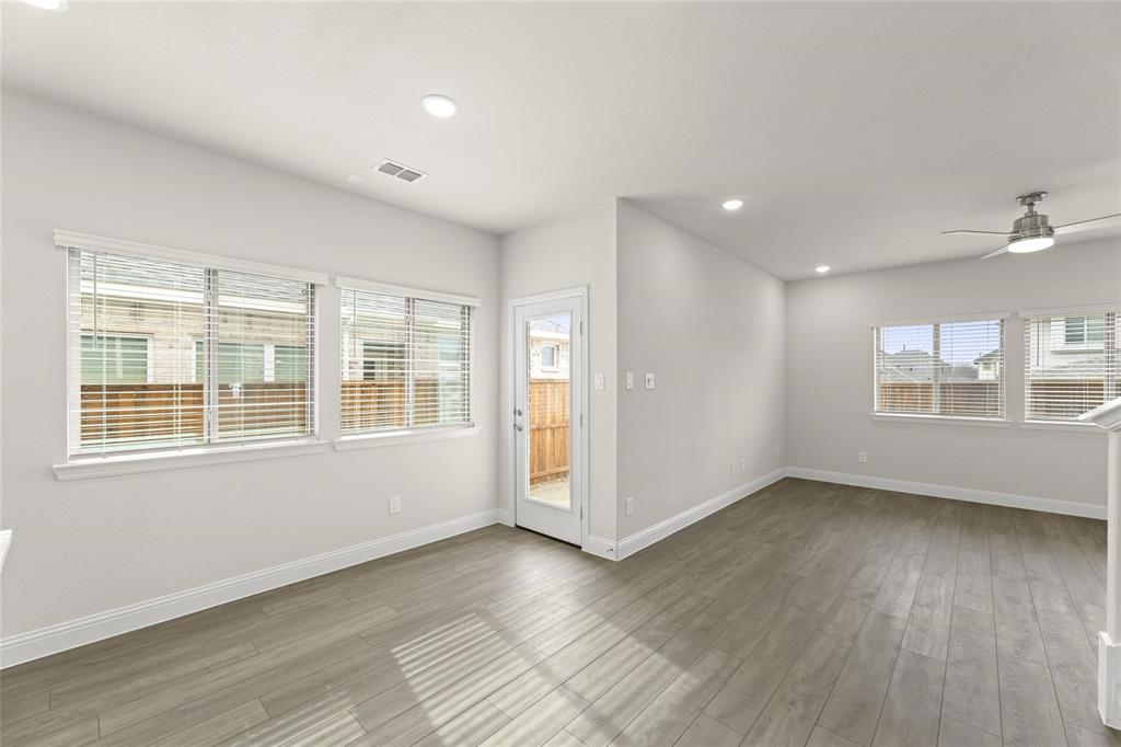 215 Griffith Drive Property Photo 6