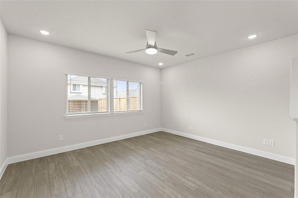 215 Griffith Drive Property Photo 8