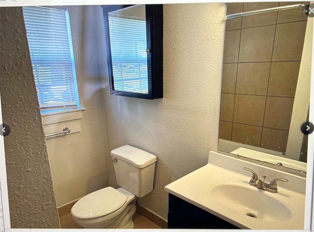 2518 N Fitzhugh Avenue Property Photo 6