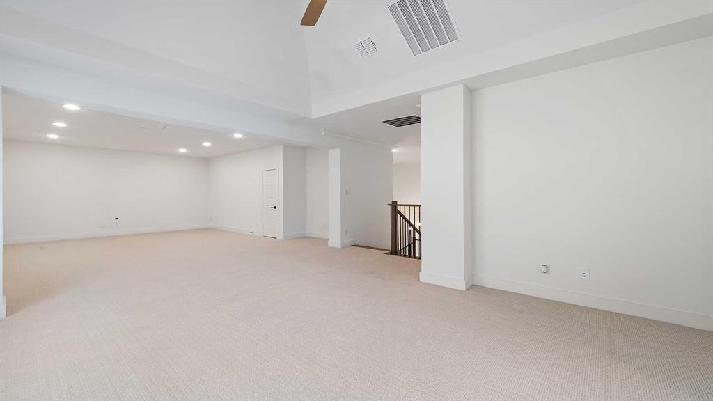 13709 Magenta Street Property Photo 21