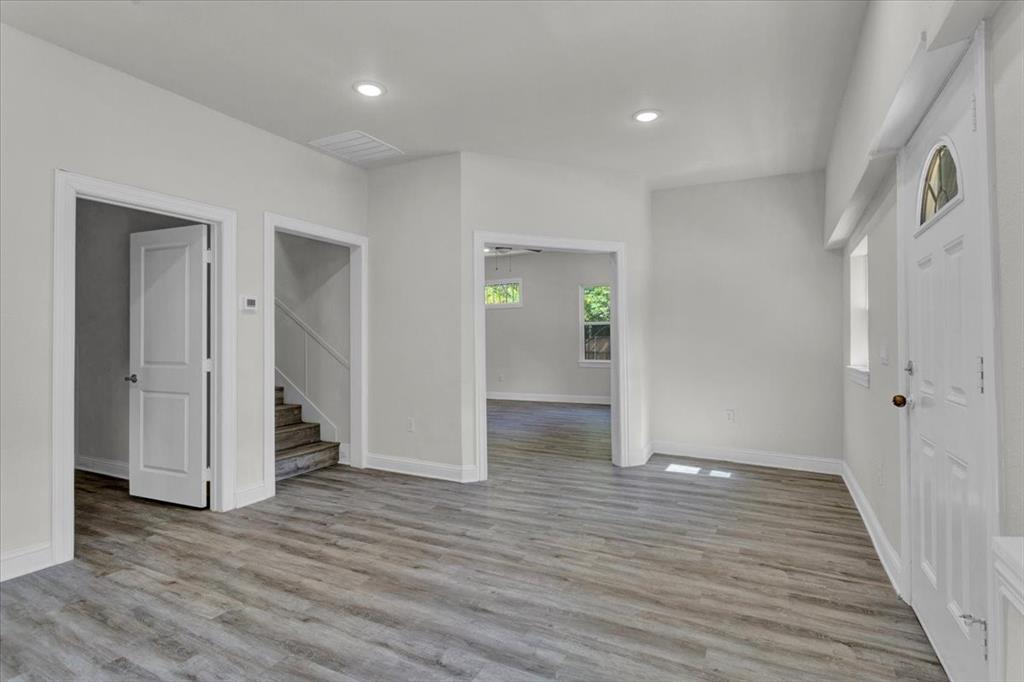 254 19th Street Property Photo 5