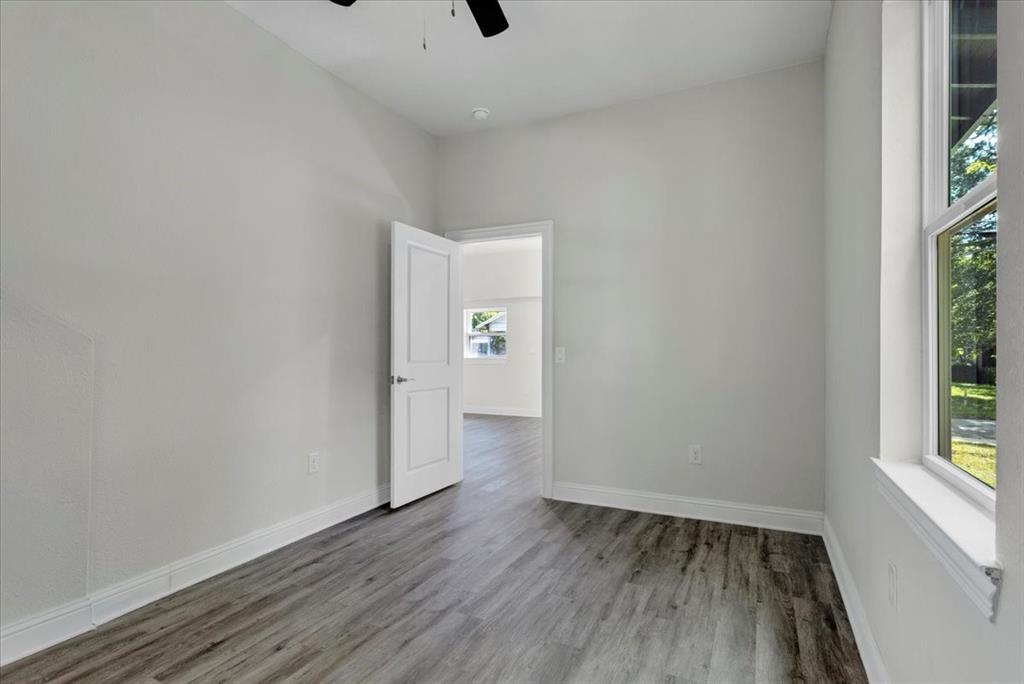 254 19th Street Property Photo 9