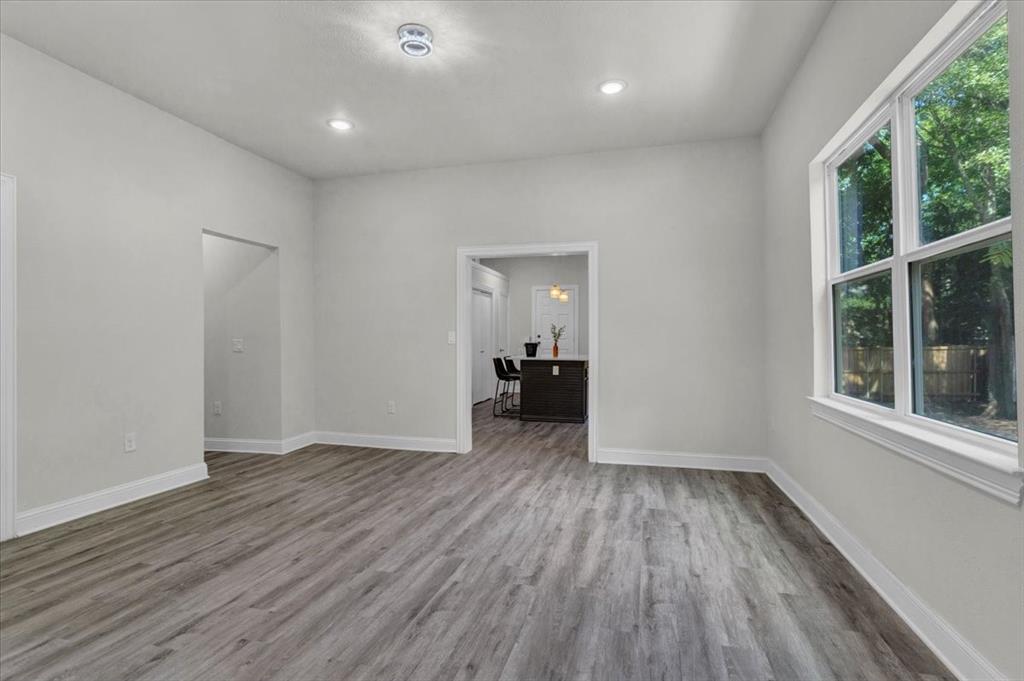 254 19th Street Property Photo 14