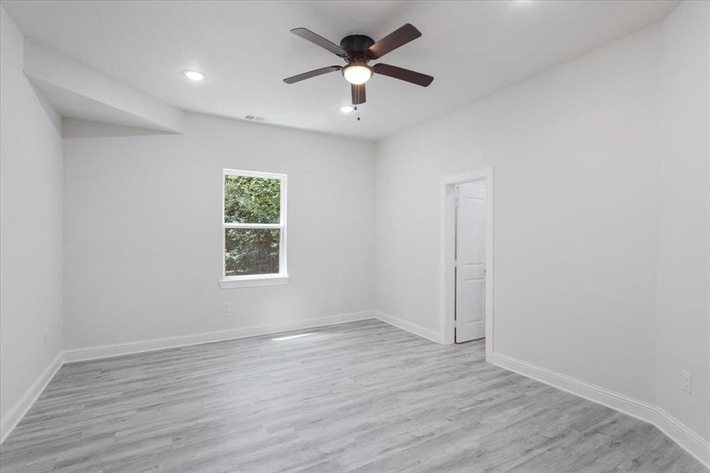 254 19th Street Property Photo 23