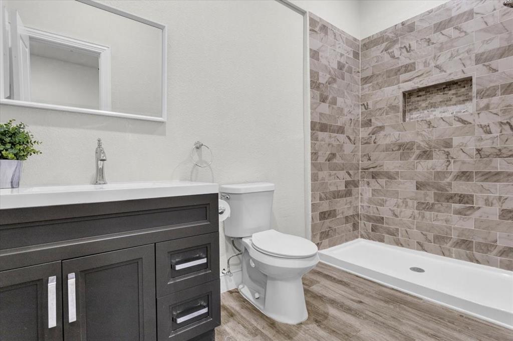 254 19th Street Property Photo 25