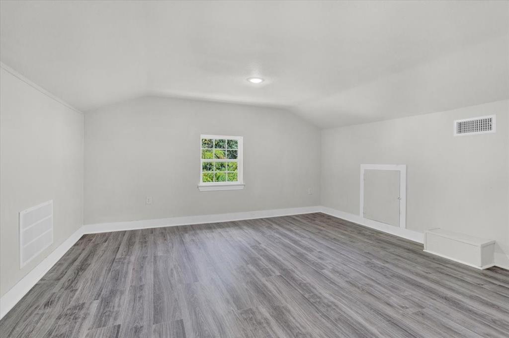 254 19th Street Property Photo 29