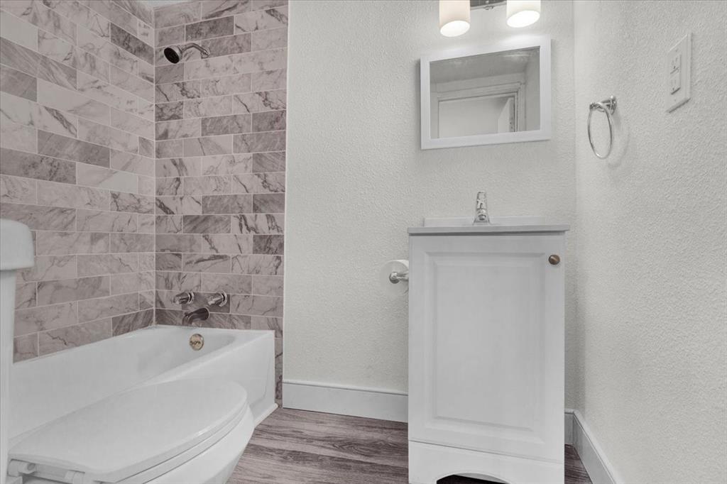 254 19th Street Property Photo 31