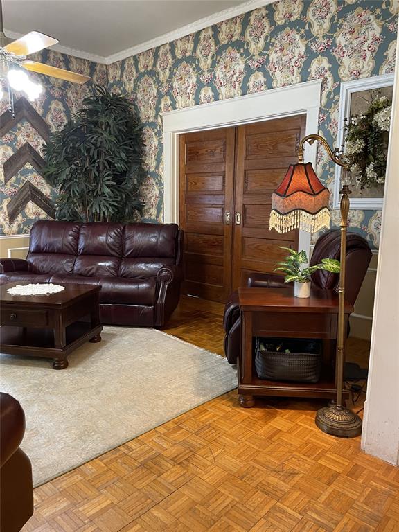 607 2nd Street Property Photo 6
