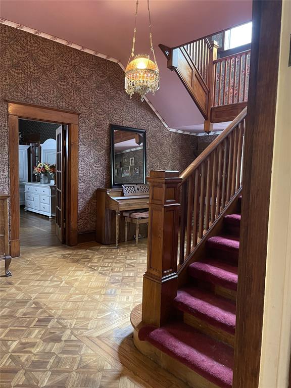 607 2nd Street Property Photo 8