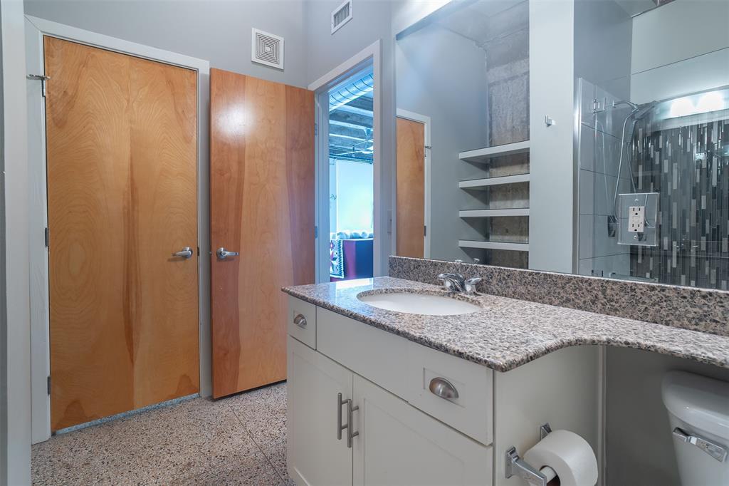 221 W Lancaster Avenue 9005 Property Photo 8