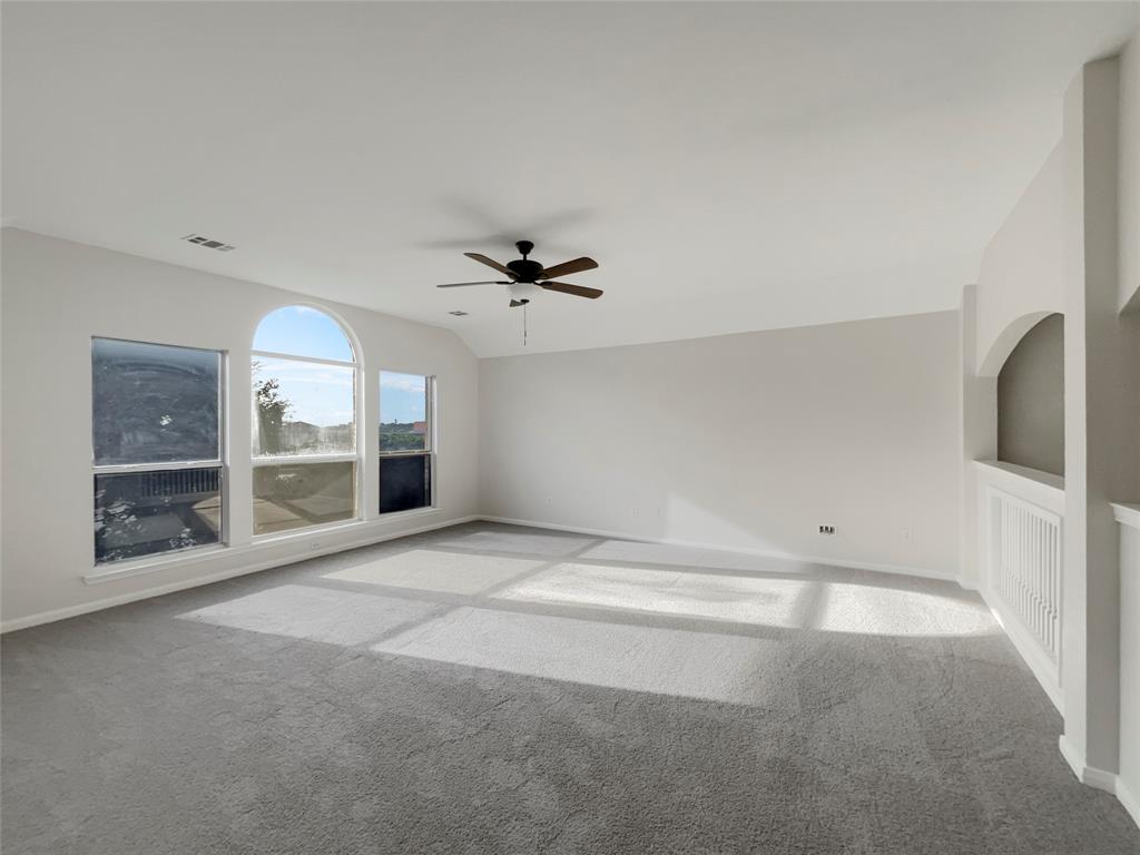600 Cresthaven Drive Property Photo 13