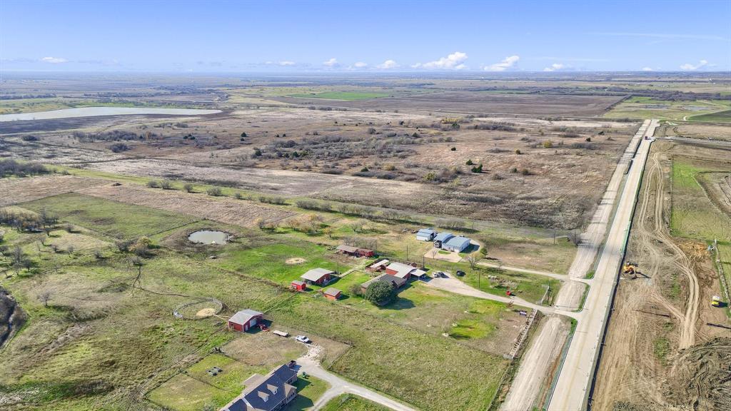 2700 W J Fred Smith Parkway Property Photo 9