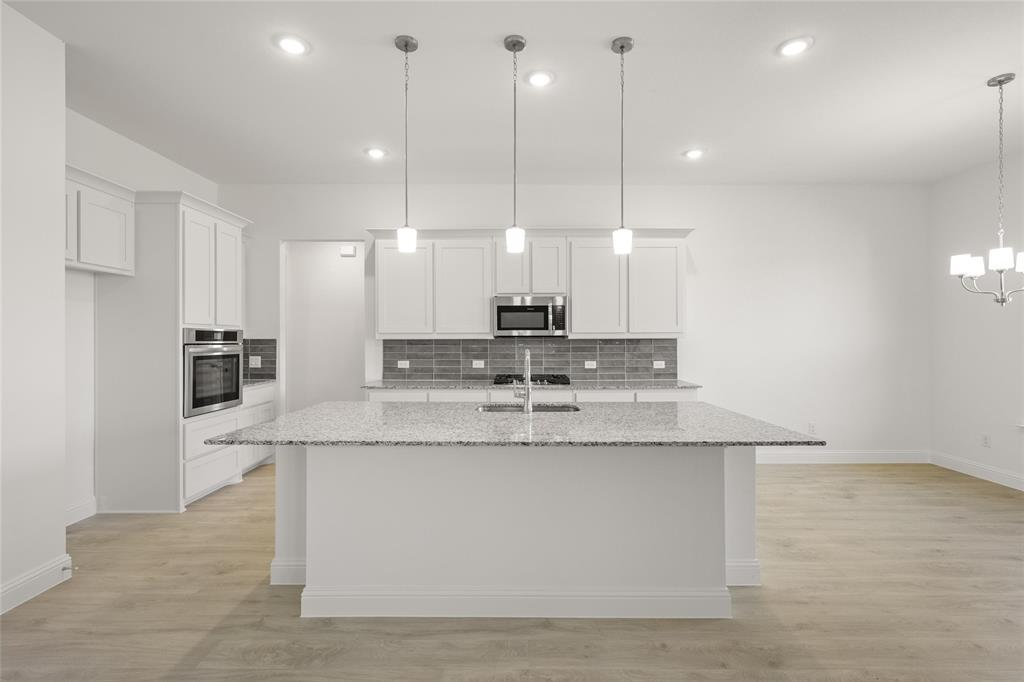 813 Stone Eagle Drive Property Photo 15