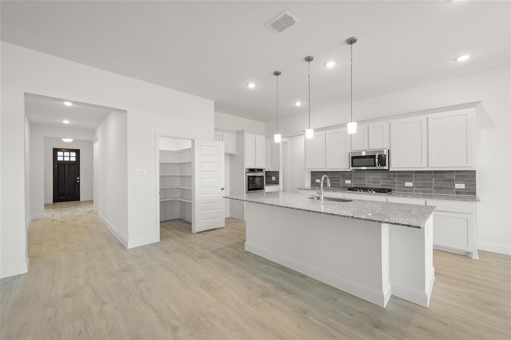 813 Stone Eagle Drive Property Photo 16