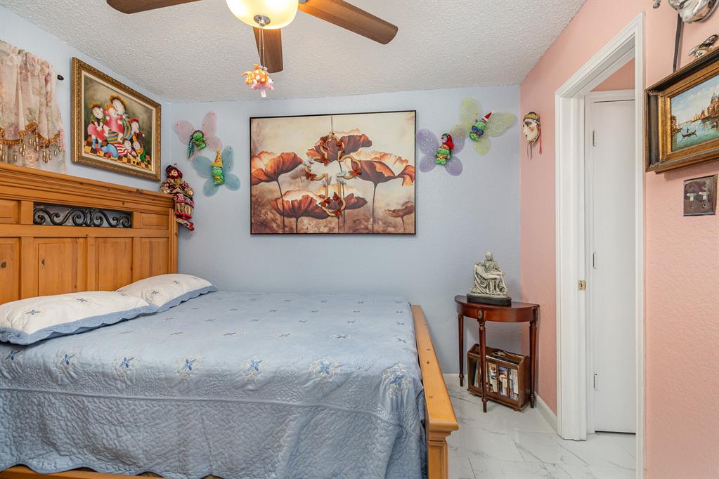 305 Gregory Lane Property Photo 19