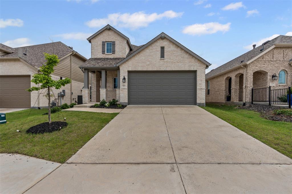3962 Oak Creek Circle Property Photo 1